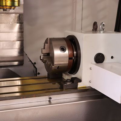 공장 직접 판매 CNC 알루미늄 프로파일 수직 머시닝 센터 XH7126 서보 모터 밀링 머시닝 센터